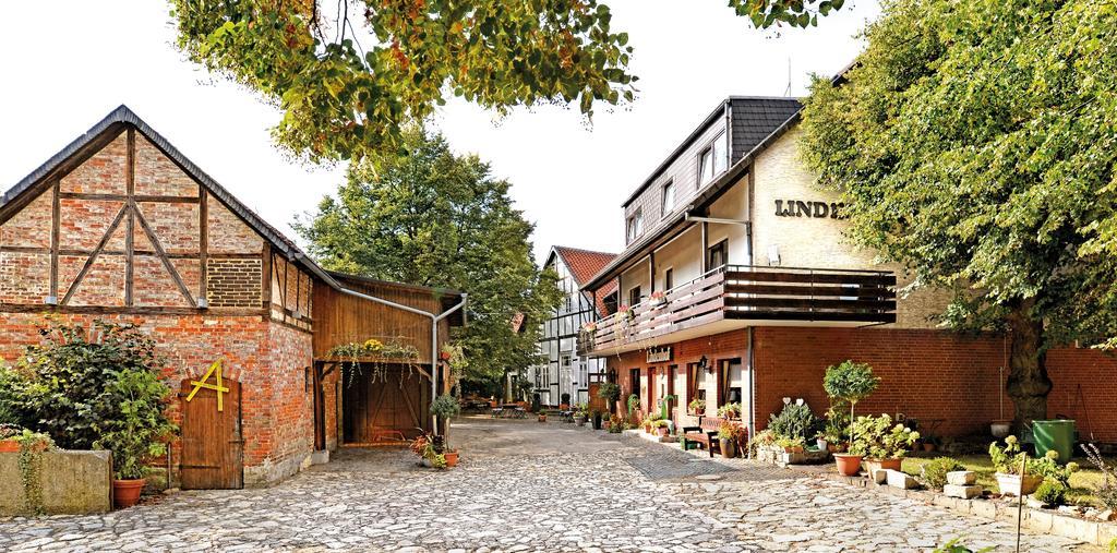 Landgasthaus & Hotel Lindenhof Königslutter am Elm Extérieur photo